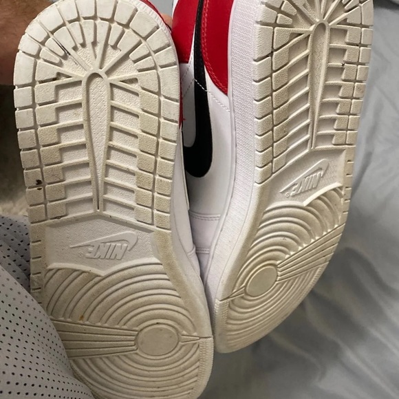 Jordan 1 - Picture 4 of 5